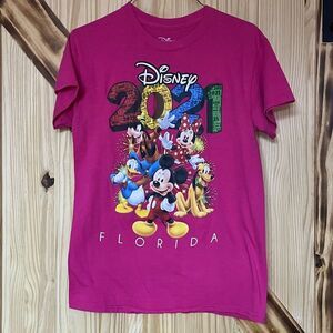 Disney 2021 Destination T Shirt Pink S
